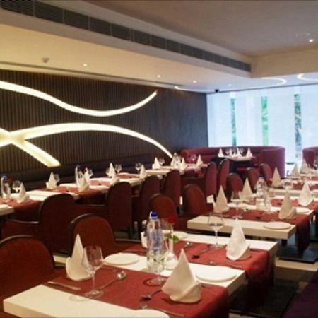 The Gaur Hotel Chandīgarh Екстериор снимка